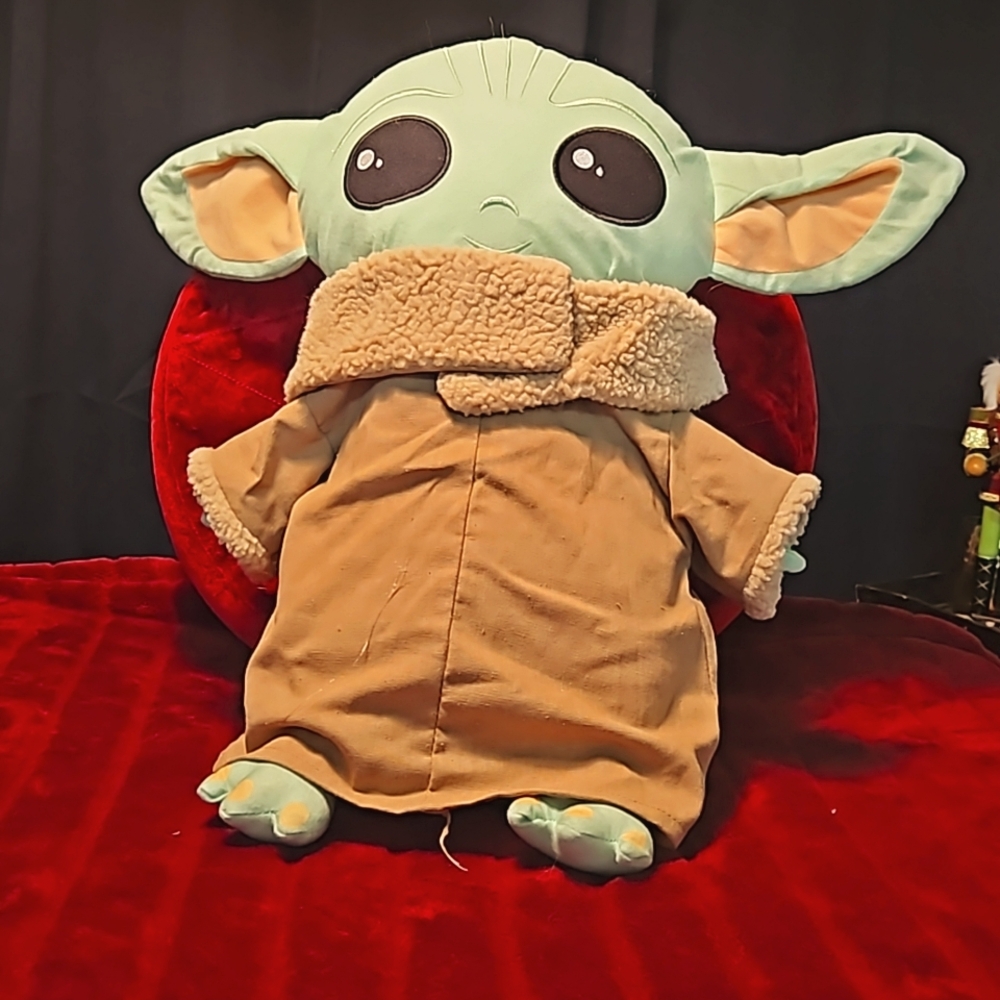 Star Wars Baby Yoda "The Child" Disney's "The Mandalorian" Plush Doll 19"